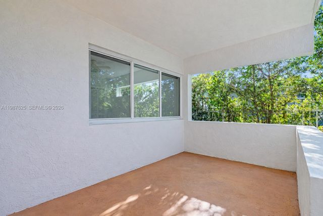 4000 Alhambra Cir, Coral Gables, FL 33146