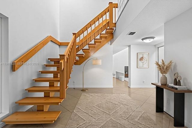 4000 Alhambra Cir, Coral Gables, FL 33146