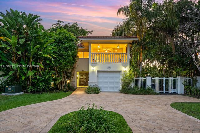 4000 Alhambra Cir, Coral Gables, FL 33146