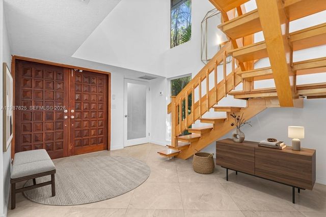 4000 Alhambra Cir, Coral Gables, FL 33146