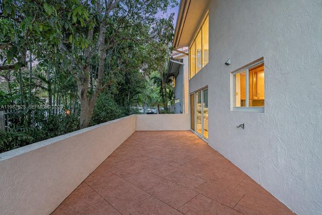 4000 Alhambra Cir, Coral Gables, FL 33146