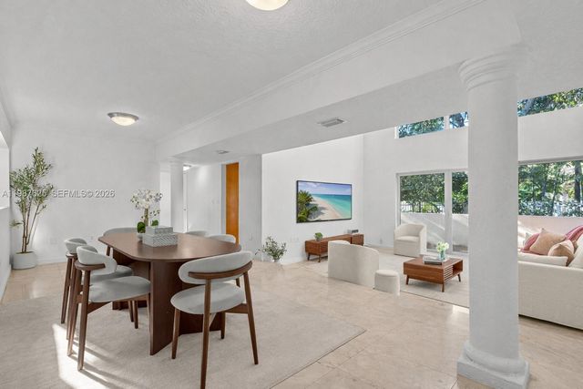 4000 Alhambra Cir, Coral Gables, FL 33146