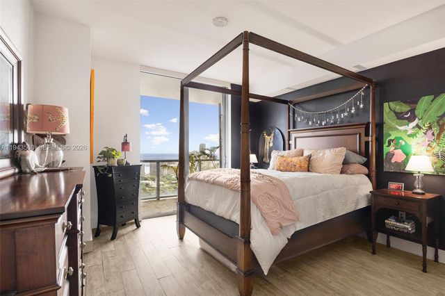 79 SW 12th St PH3904-S, Miami, FL 33130