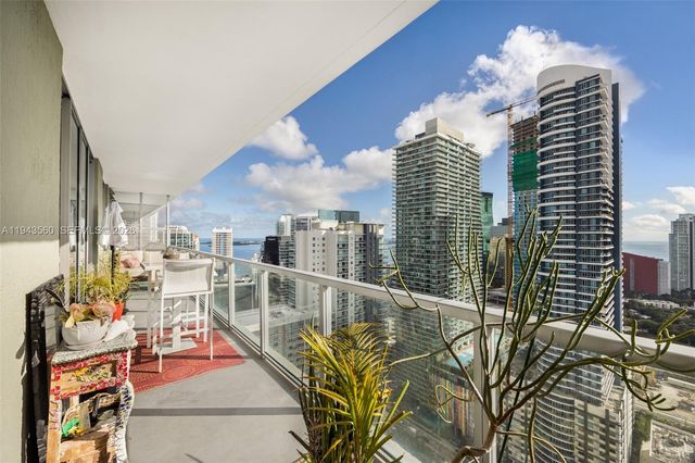 79 SW 12th St PH3904-S, Miami, FL 33130