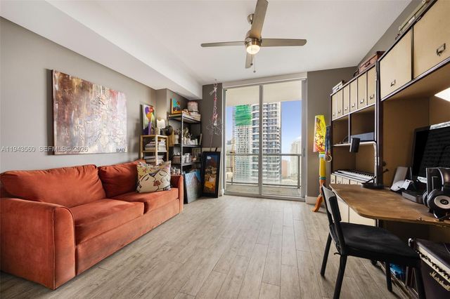 79 SW 12th St PH3904-S, Miami, FL 33130