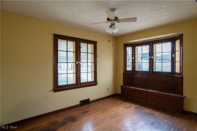 333 17th Street NW, Barberton, OH 44203