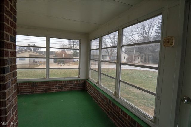 333 17th Street NW, Barberton, OH 44203