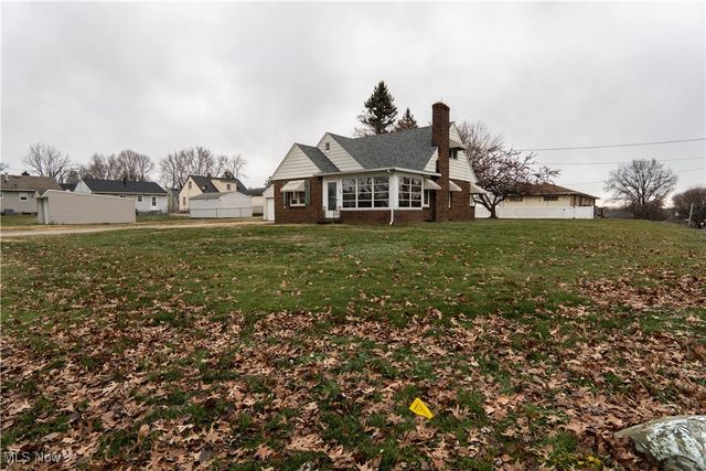 333 17th Street NW, Barberton, OH 44203