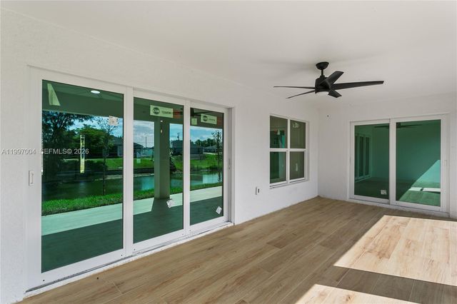 2210 NW 2nd Avenue, Cape Coral, FL 33993