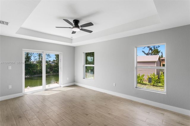2210 NW 2nd Avenue, Cape Coral, FL 33993