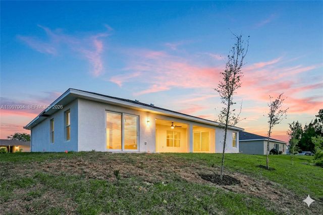 2210 NW 2nd Avenue, Cape Coral, FL 33993