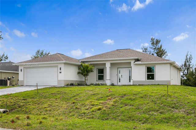 2210 NW 2nd Avenue, Cape Coral, FL 33993