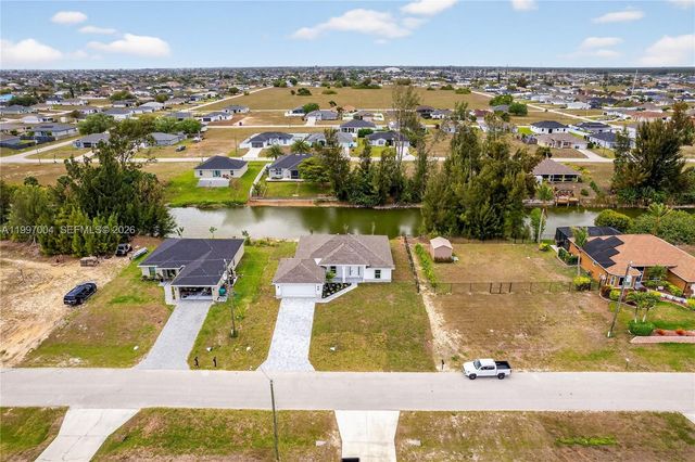 2210 NW 2nd Avenue, Cape Coral, FL 33993