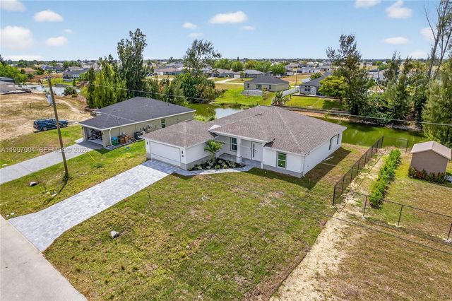 2210 NW 2nd Avenue, Cape Coral, FL 33993