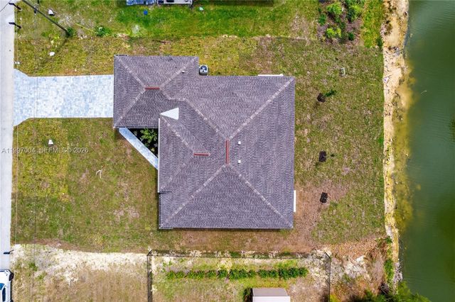 2210 NW 2nd Avenue, Cape Coral, FL 33993