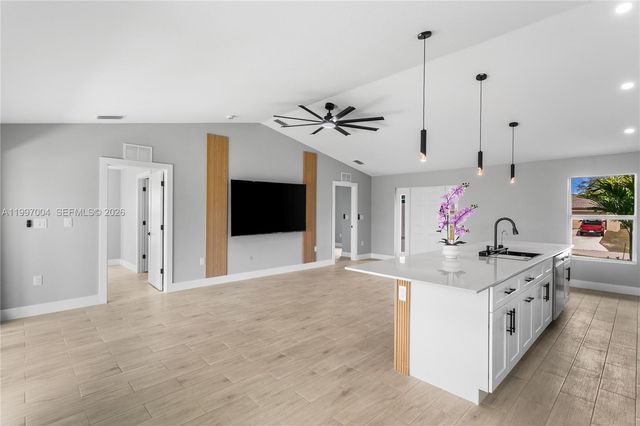 2210 NW 2nd Avenue, Cape Coral, FL 33993