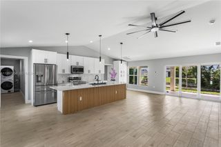 2210 NW 2nd Avenue, Cape Coral, FL 33993