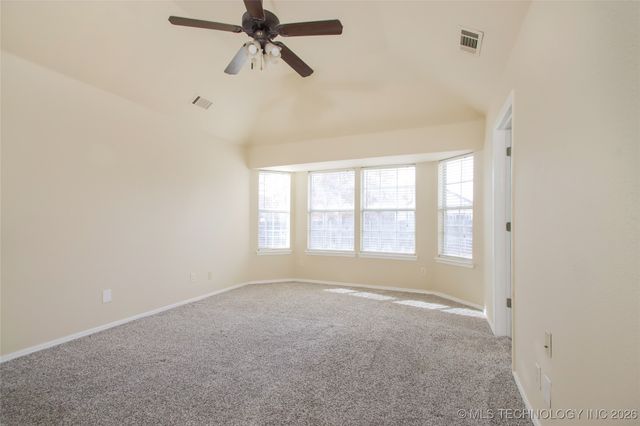 11722 S 104th East Avenue, Bixby, OK 74008