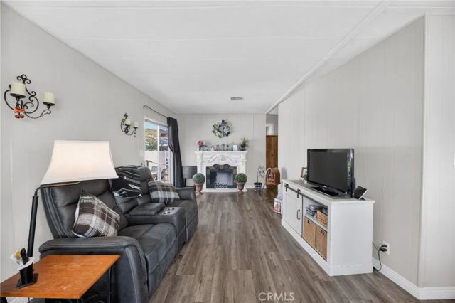 38077 Via Del Largo, Murrieta, CA 92563
