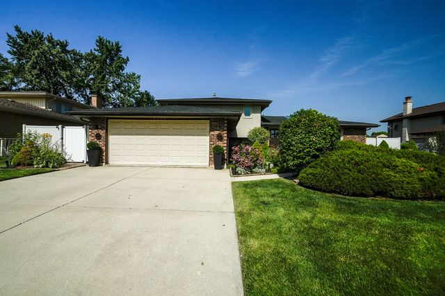 13940 Charleston Drive, Orland Park, IL 60462