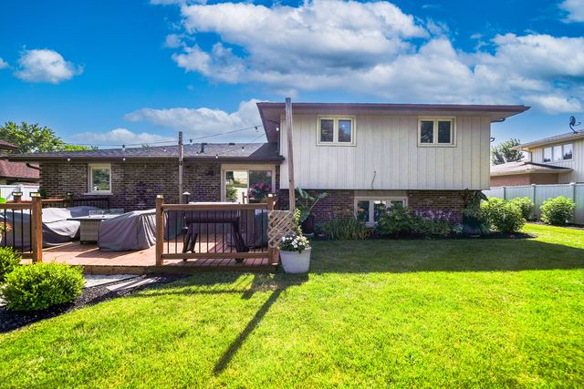 13940 Charleston Drive, Orland Park, IL 60462
