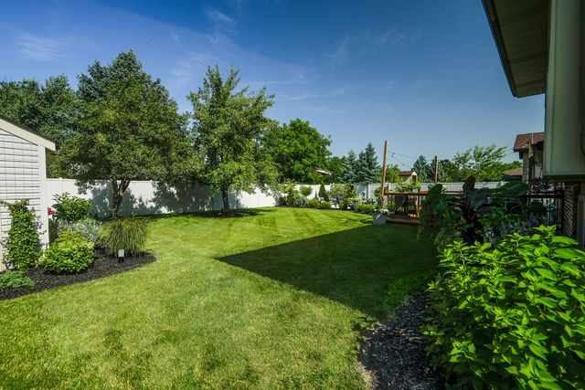 13940 Charleston Drive, Orland Park, IL 60462