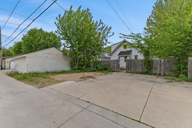 2915 Logan Avenue N, Minneapolis, MN 55411