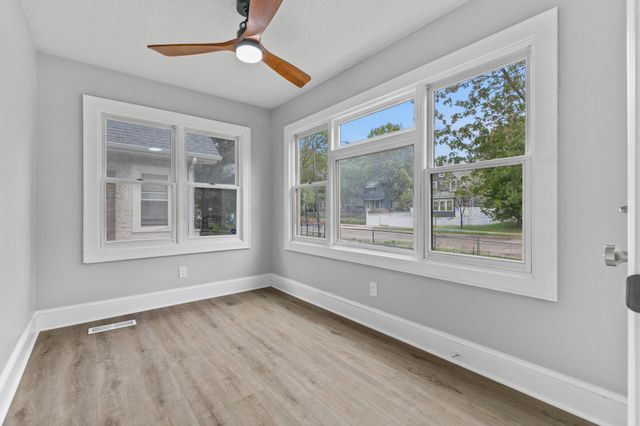 2915 Logan Avenue N, Minneapolis, MN 55411
