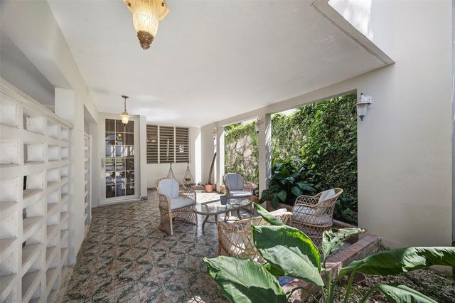 C-27 CALLE CALZADA C-27 URB EL REMANSO, San Juan, PR 00926