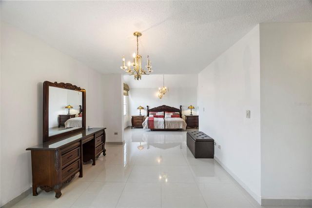 C-27 CALLE CALZADA C-27 URB EL REMANSO, San Juan, PR 00926