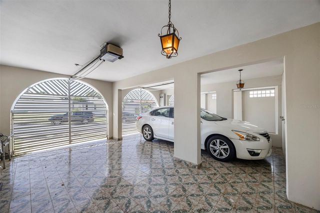 C-27 CALLE CALZADA C-27 URB EL REMANSO, San Juan, PR 00926