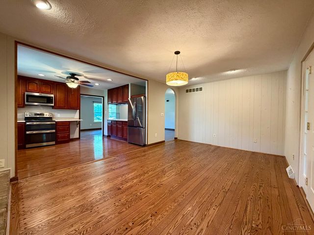 6707 Apache Way, West Chester, OH 45069