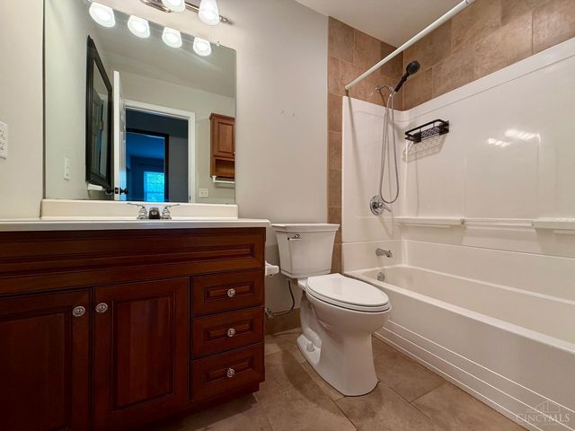 6707 Apache Way, West Chester, OH 45069