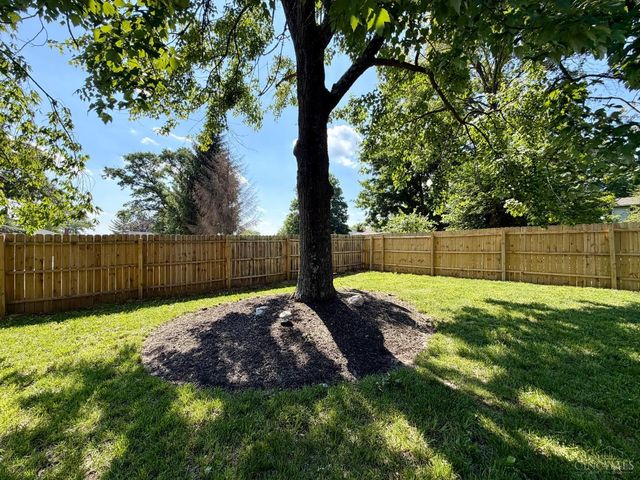 6707 Apache Way, West Chester, OH 45069