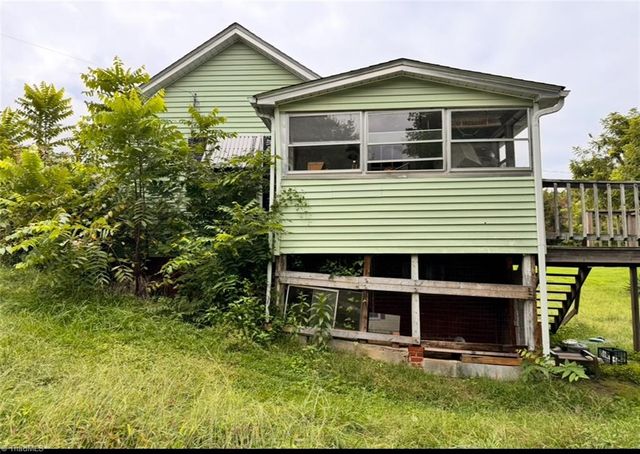 491 Pleasant Hill Drive, Elkin, NC 28621