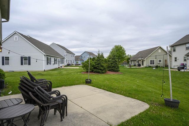5278 W Highlands COURT, Franklin, WI 53132