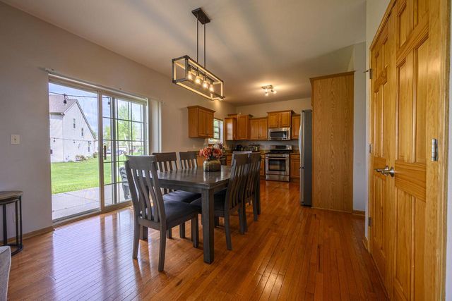 5278 W Highlands COURT, Franklin, WI 53132