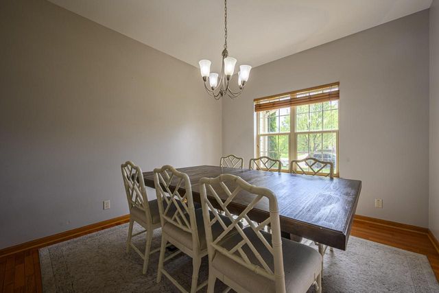 5278 W Highlands COURT, Franklin, WI 53132