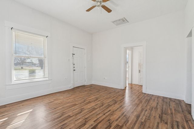 319 Mckinney Street, Mesquite, TX 75149