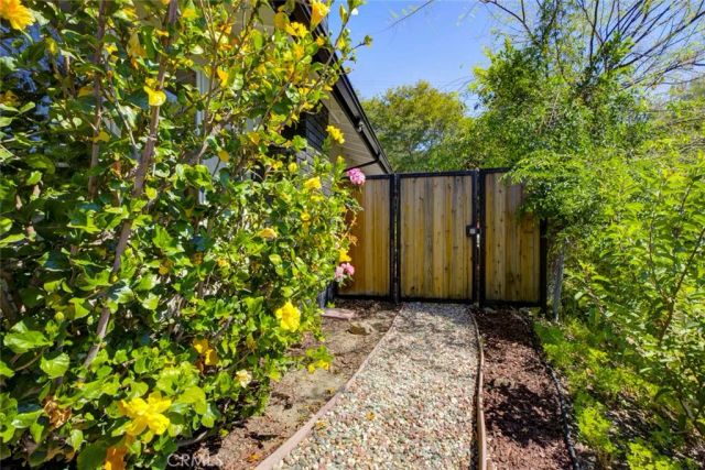 650 Sierra Meadows, Sierra Madre, CA 91024