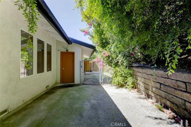 650 Sierra Meadows, Sierra Madre, CA 91024