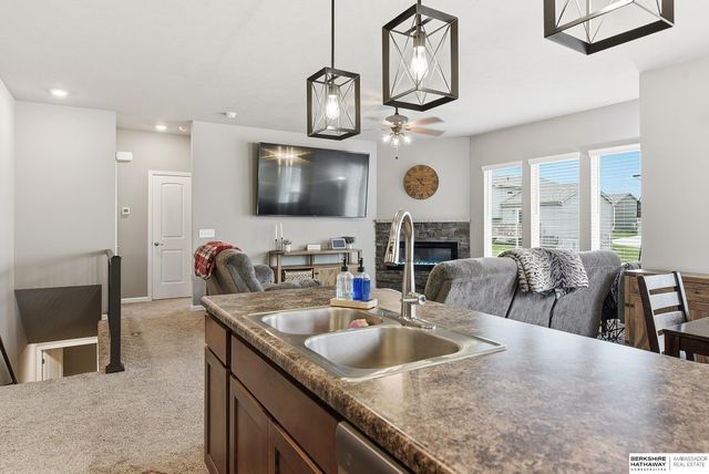 21052 Monroe Street, Elkhorn, NE 68022