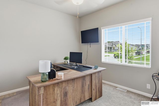 21052 Monroe Street, Elkhorn, NE 68022