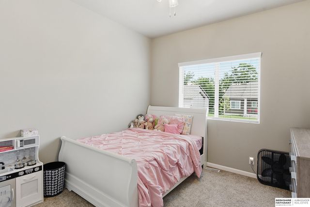 21052 Monroe Street, Elkhorn, NE 68022