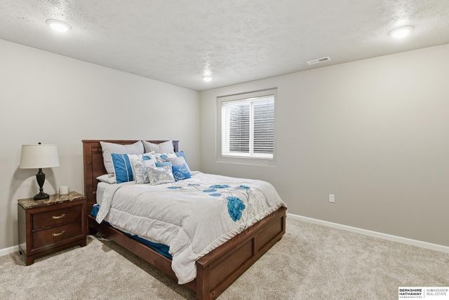 21052 Monroe Street, Elkhorn, NE 68022