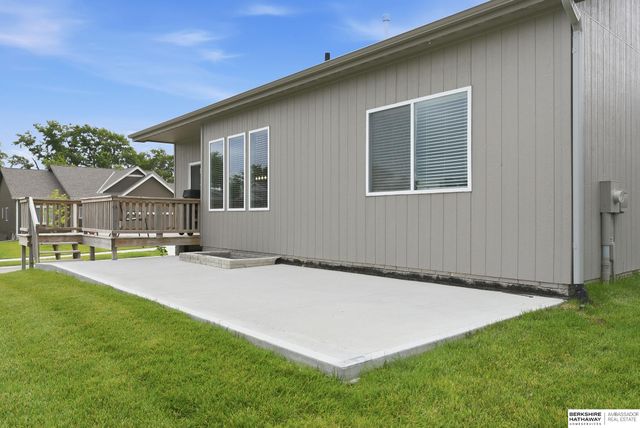 21052 Monroe Street, Elkhorn, NE 68022