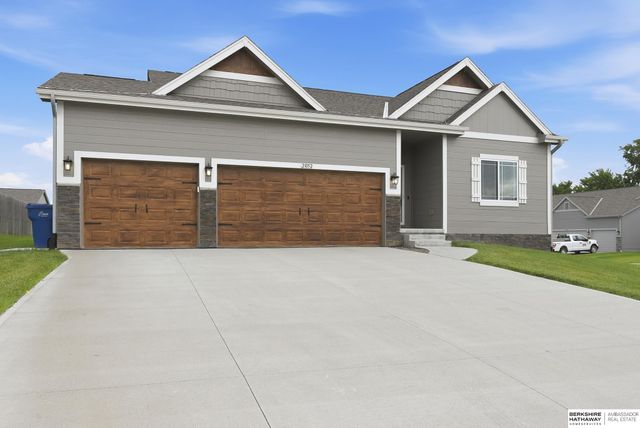 21052 Monroe Street, Elkhorn, NE 68022
