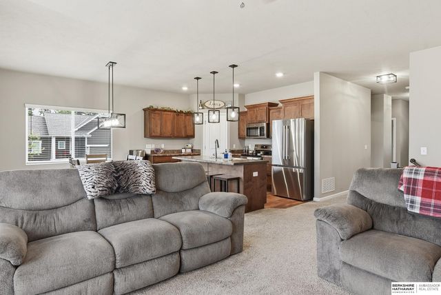 21052 Monroe Street, Elkhorn, NE 68022