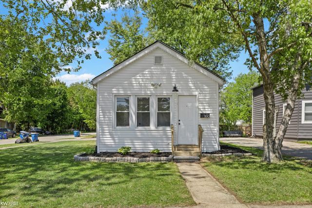 190 S Lynn Avenue, Waterford, MI 48328