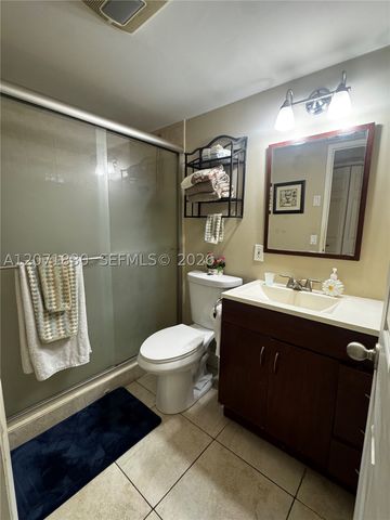 1000 Hillcrest Ct 214, Hollywood, FL 33021